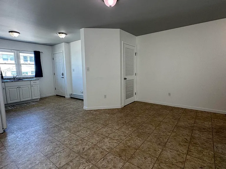 114 N Baltimore Ave #1 — Photo 9