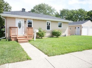 1615 7th St, Winthrop Harbor, IL 60096