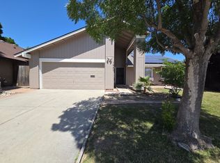 1547 Corgiat Dr, Newman, CA 95360