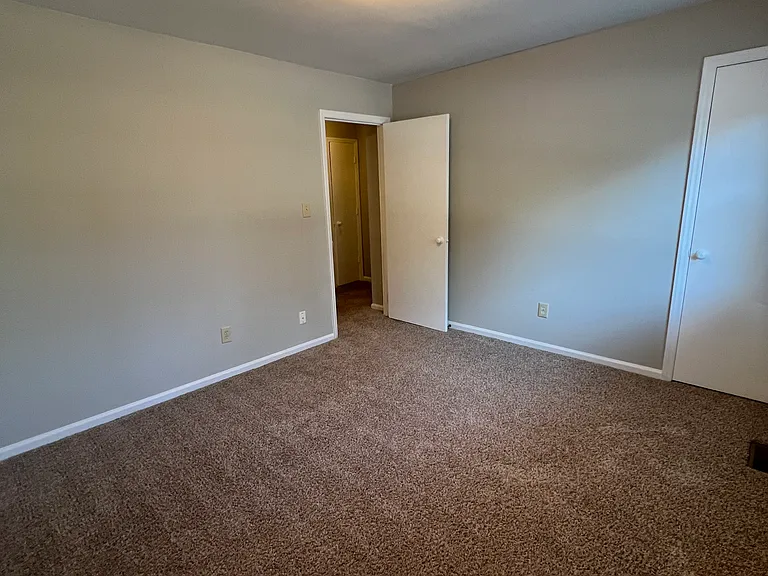 1007 Timber Dr #C — Photo 10