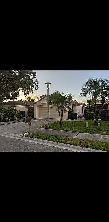 2nd image of 3851 NW 21st St