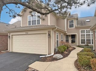 733 Clover Hill Ct, Elk Grove Village, IL