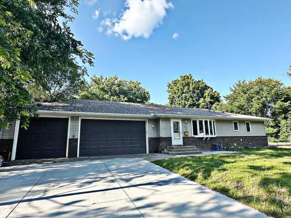 7317 Kyle Ave N, Brooklyn Park, MN 55443