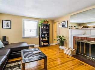 542 Woodbridge St, Manchester, CT 06042