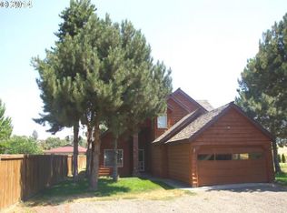 717 5th St, Athena, OR 97813