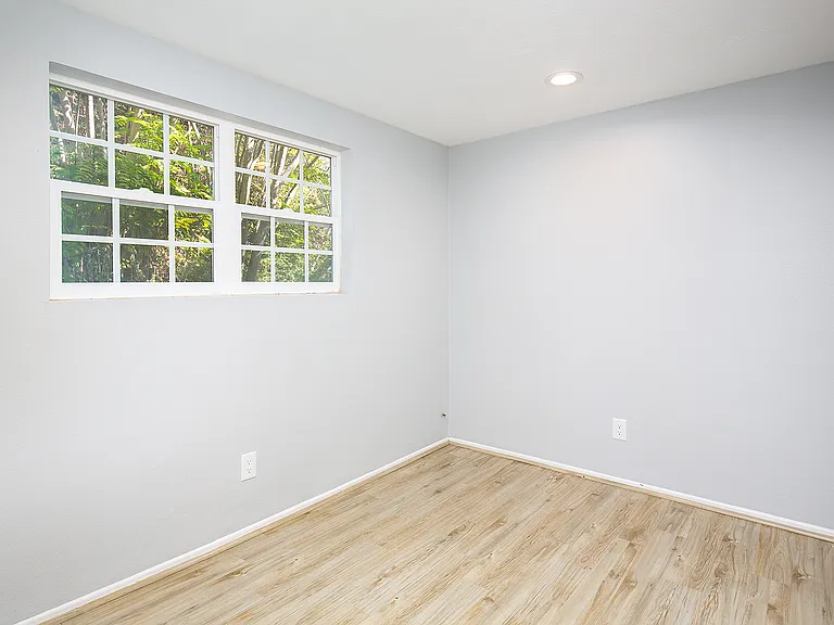 487 Sturtevant Dr #1 — Photo 8