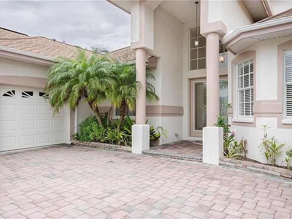 2nd image of 17911 Bahama Isle Cir