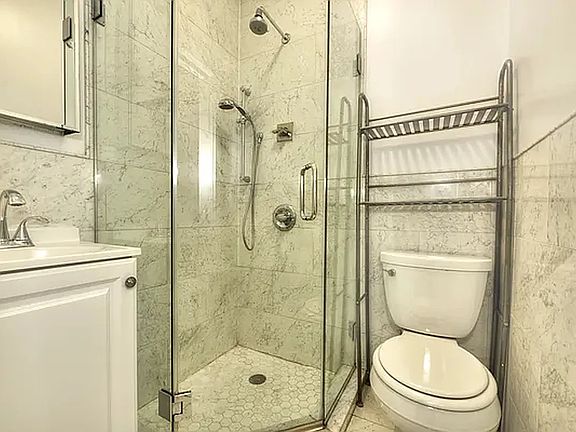 5th image of 130 Allen St APT 15