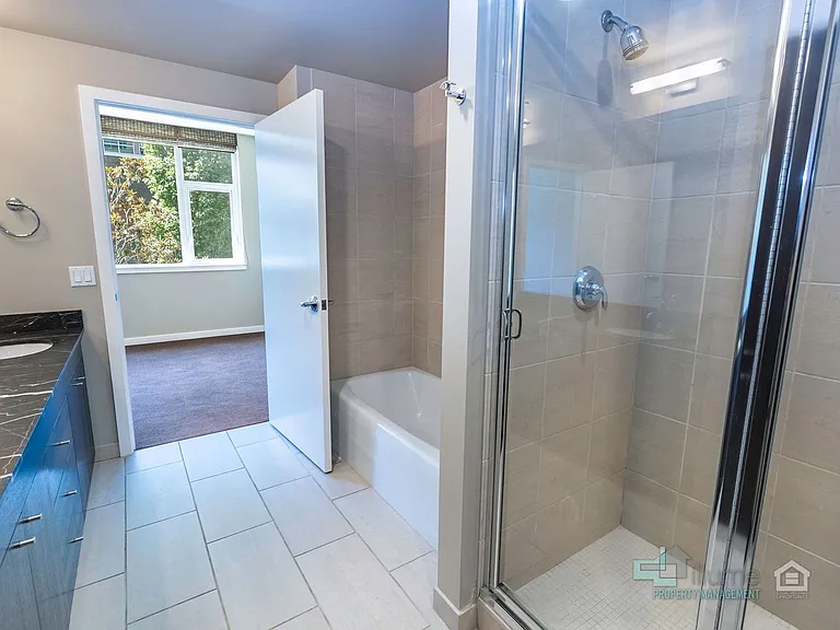 1920 SW River Dr #202 — Photo 24
