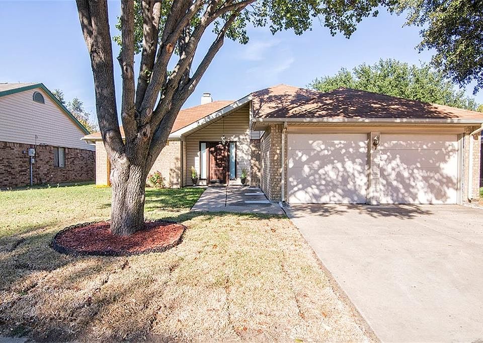1st image of 311 Kalmia Dr