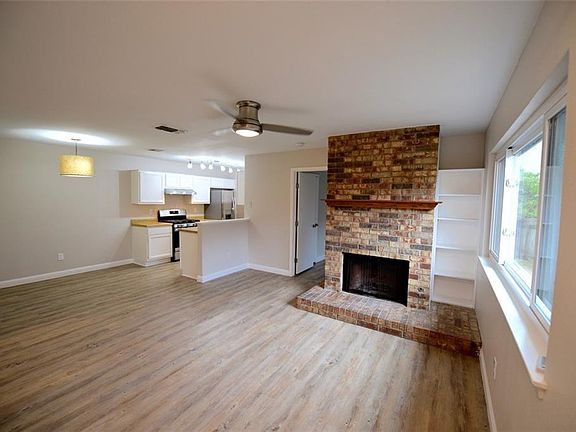 2nd image of 503 Greenlawn Blvd Unit B