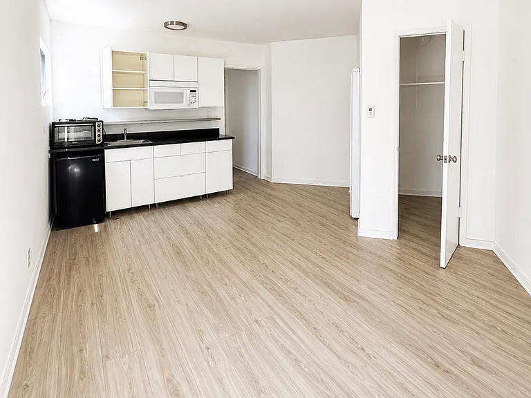 11818 Gateway Blvd #5B — Photo 11