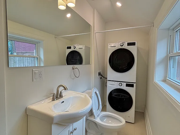 24 Ashley St — Photo 19