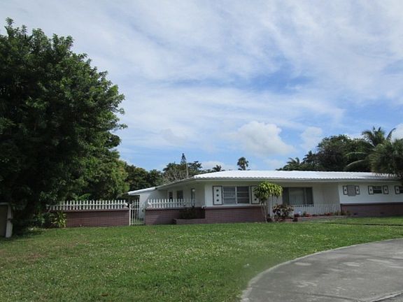 3rd image of 10627 NE 10th Pl