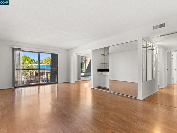 470 N Civic Dr APT 208, Walnut Creek, CA 94596