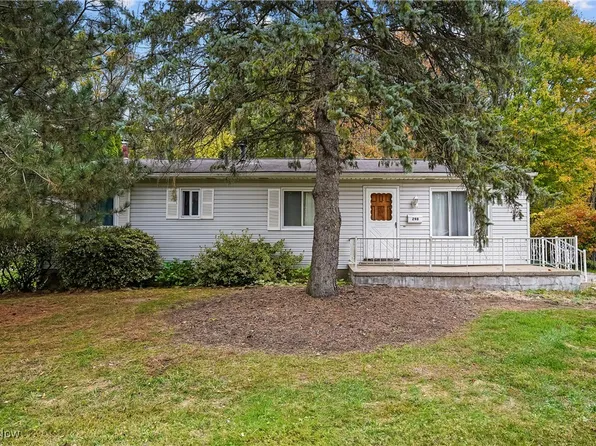 298 Game Dr, Munroe Falls, OH 44262