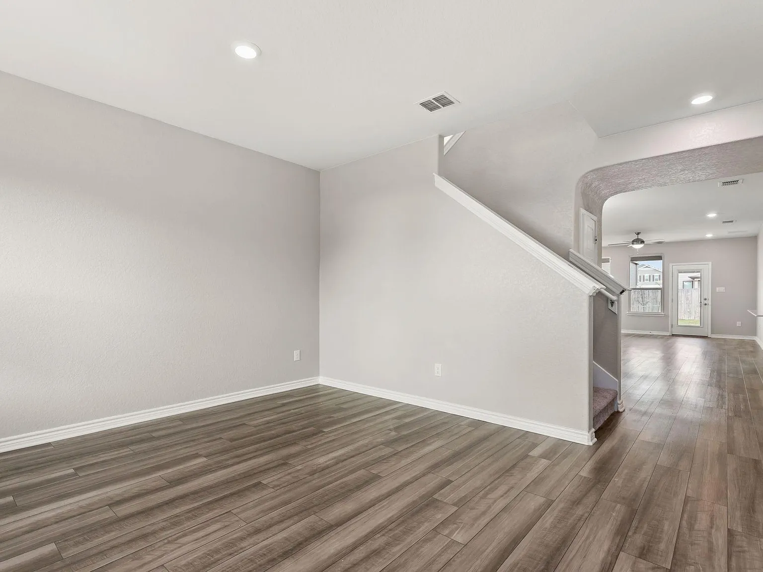 4570 Whispering Oak — Photo 4