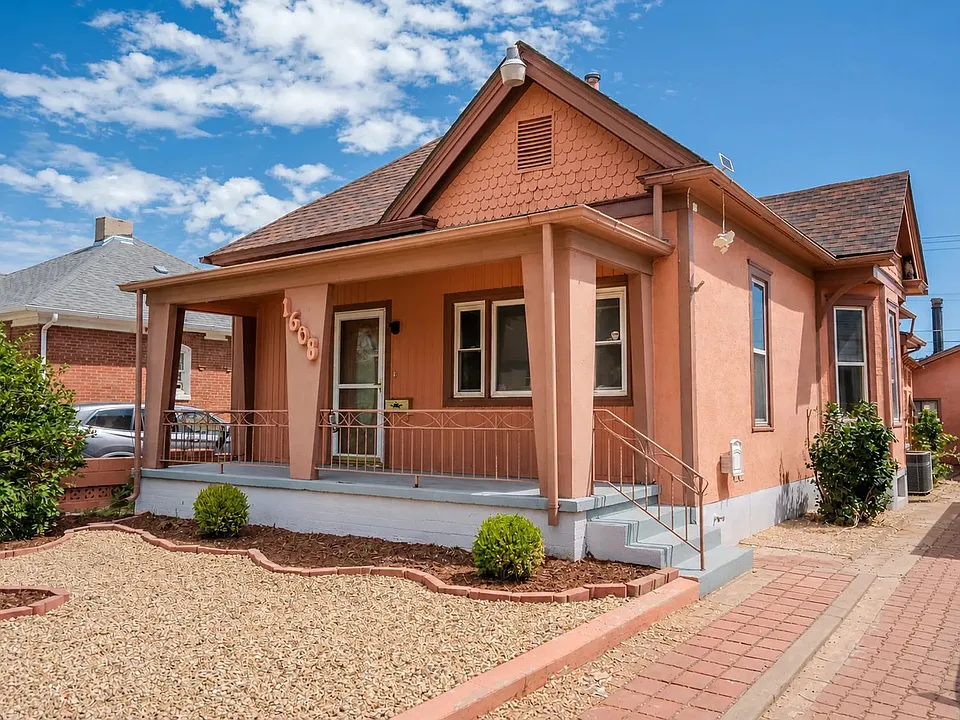 1608 E Routt Ave