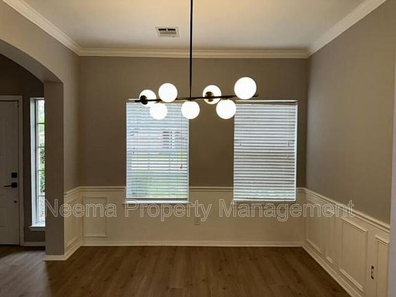 3rd image of 3230 Vanity Dr