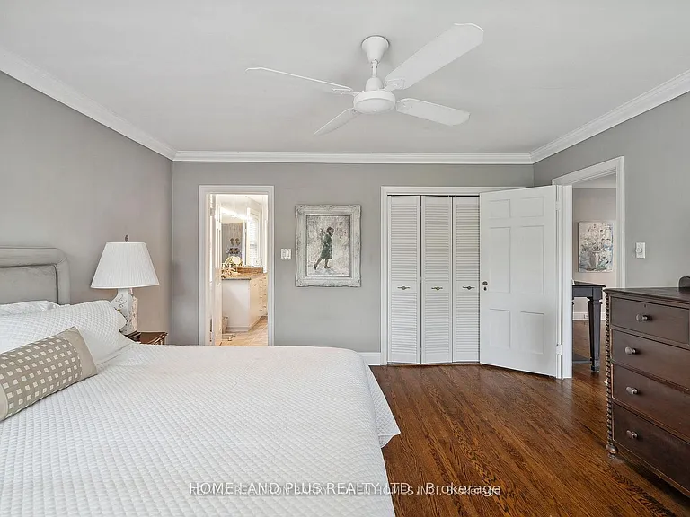 56 Highland Cres — Photo 13