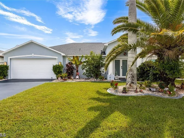 2017 SE 17th Pl, Cape Coral, FL 33990