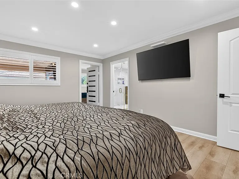 16751 Londelius St — Photo 23