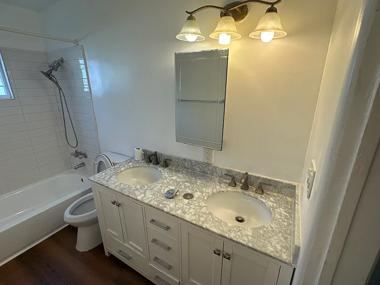 212 E Tamarack Ave #6 — Photo 7