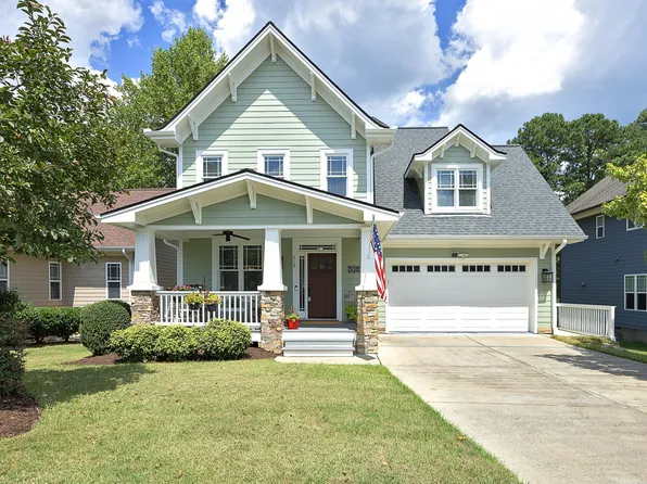 712 Shoals Lake Dr, Fuquay Varina, NC 27526