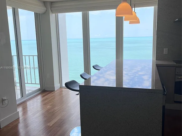 881 Ocean Dr #18B — Photo 5