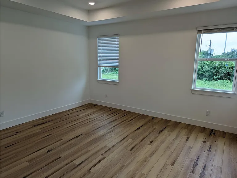 4915 Fisk St — Photo 29