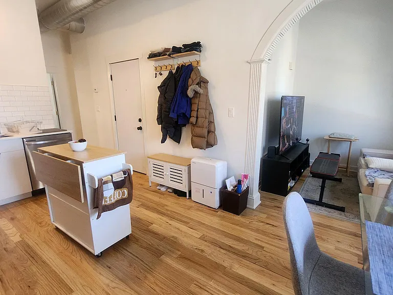 2233 W Cullerton St #2 — Photo 8