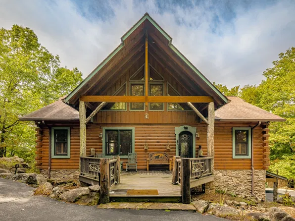 1913 E Bald Rock Drive, Sapphire, NC 28774