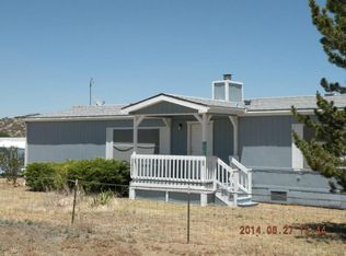 17082 W Buckhorn Dr, Peeples Valley, AZ 86332