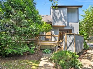 134 Bayberry Row, Basking Ridge, NJ 07920