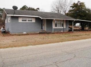 20 Laurel St, Butler, GA 31006