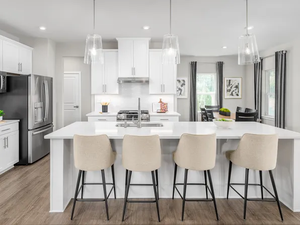 64 Spino Dr, Budd Lake, NJ 07828