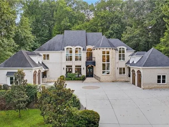 3620 Cloudland Dr NW, Atlanta, GA 30327