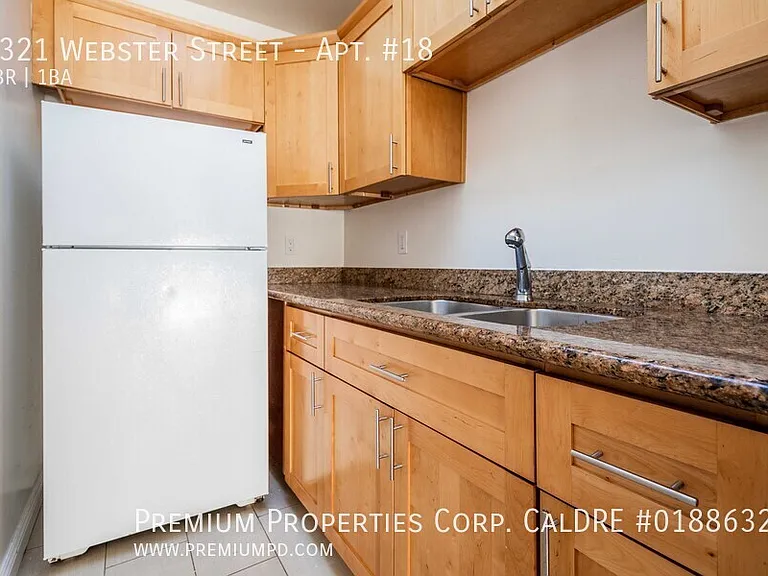 2321 Webster St #18 — Photo 14