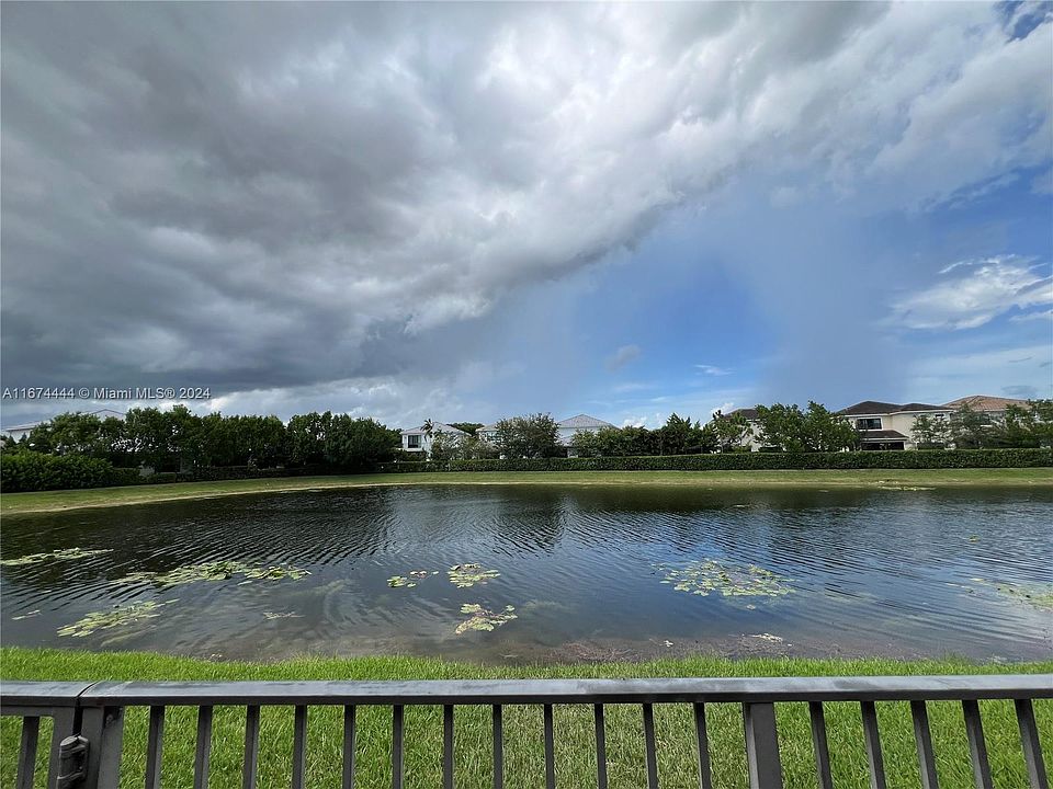 1st image of 1408 SE 26th Ct #312