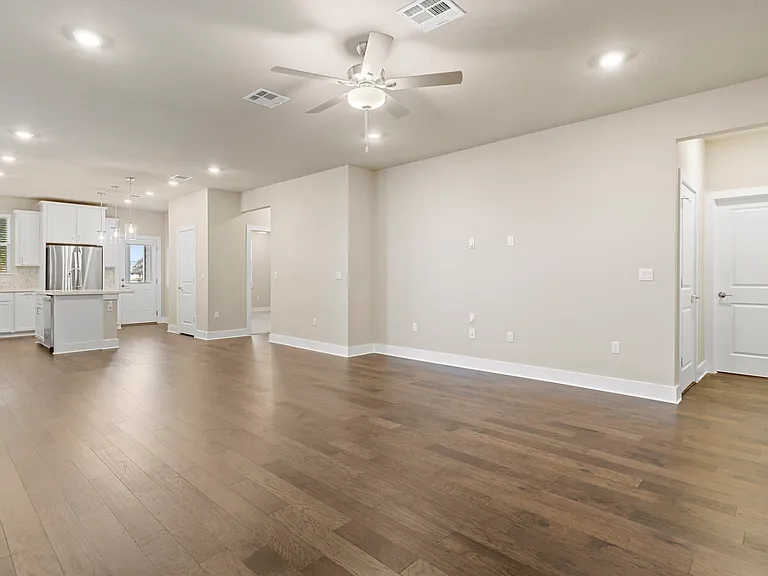 15701 Oglethorpe Dr #100 — Photo 9