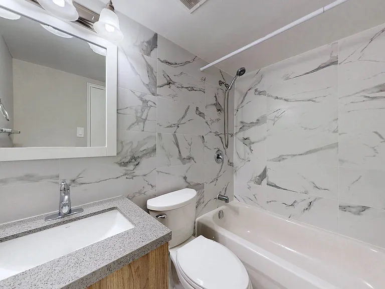 345 Merton St — Photo 13