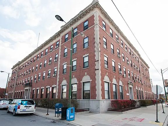 2nd image of 3039 E 91st St #10613