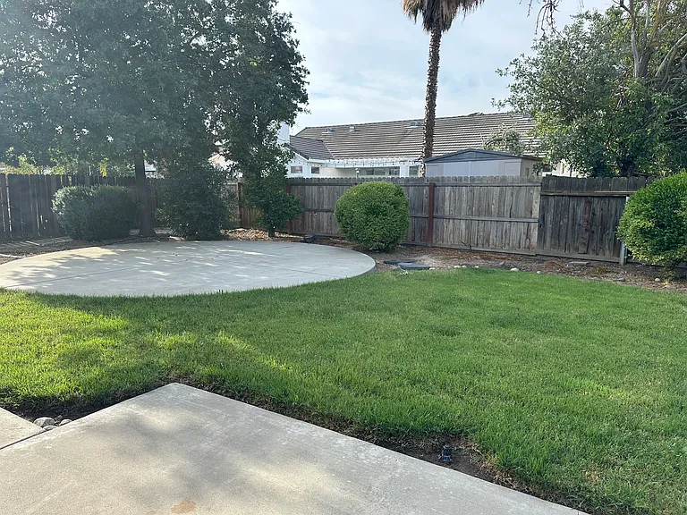 823 E Palm Dr — Photo 11