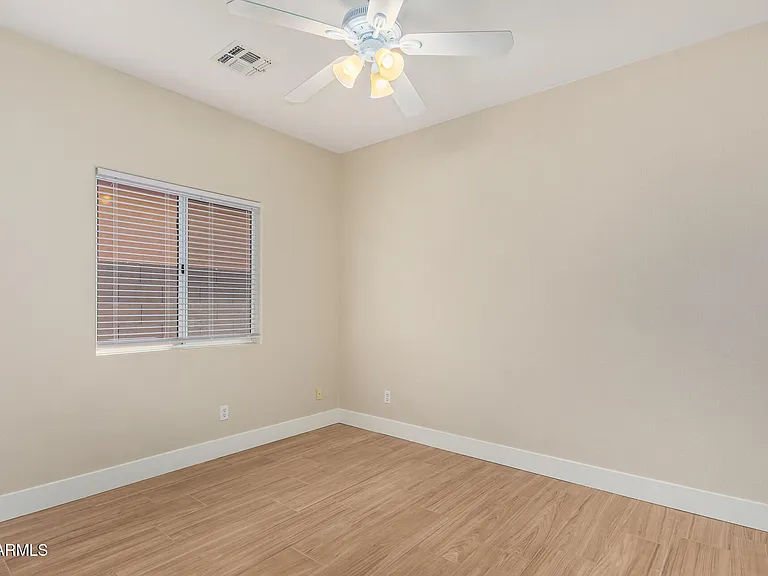 3556 N 143rd Ln — Photo 20