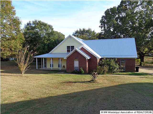 1st image of 270 Pamela Dr