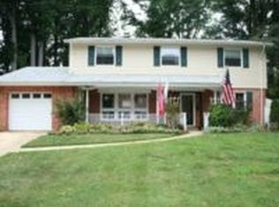 5624 Eastbourne Dr, Springfield, VA 22151
