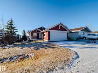 55101 Ste Anne Trl #521, Lac Ste. Anne County, AB T0E0A0