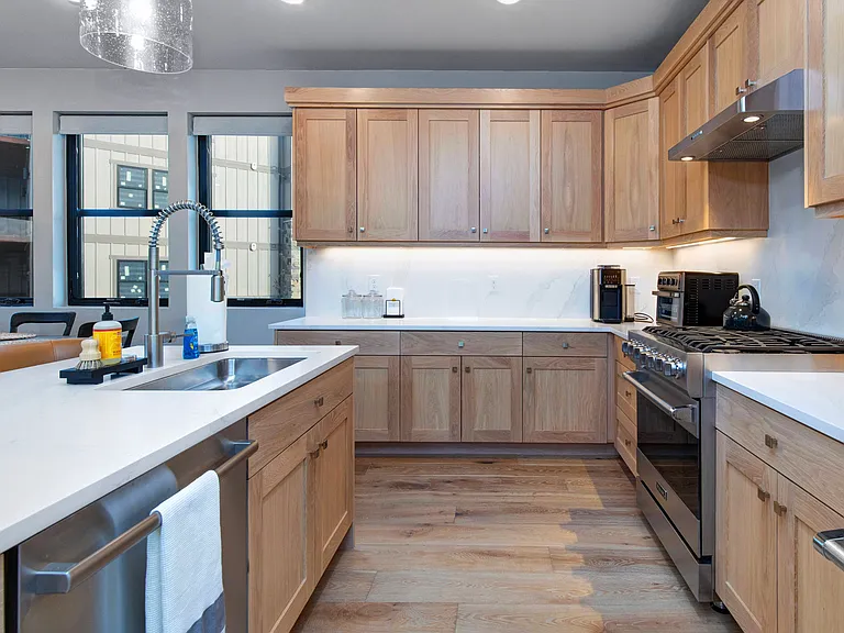 1166 W Helling Cir #104 — Photo 4