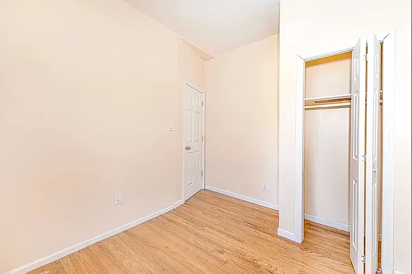 Rented by REAL New York | media 7