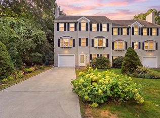 25 Hamlet St UNIT 25, Newton Center, MA 02459